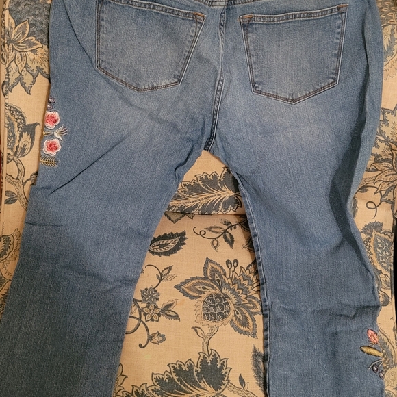 J crew floral embroidered jean size 32p - Picture 4 of 7